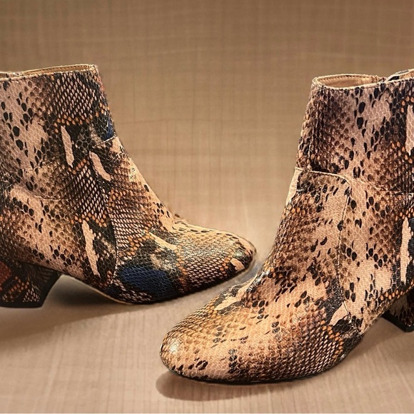 Fall & Winter Fantasy Boot - Picture 9 of 15